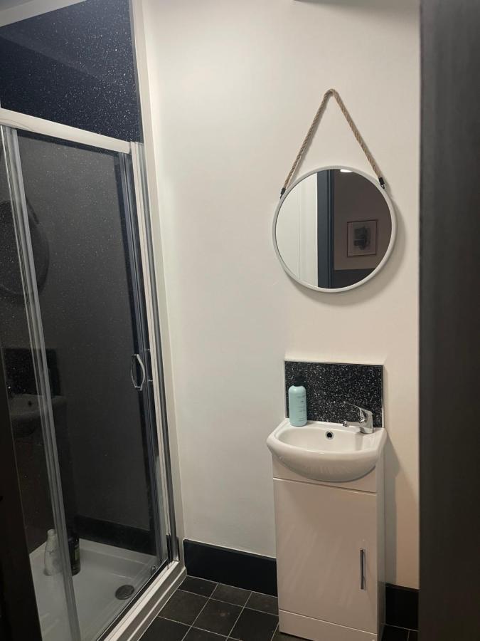 Elegant Studio1 Netflix Bathroom Close To Beach Swansea Exterior foto